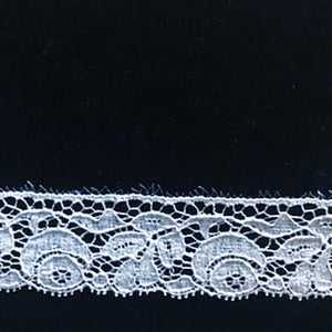 L-321 White - Lace Edging - 25mm Flower and Leaf Design.