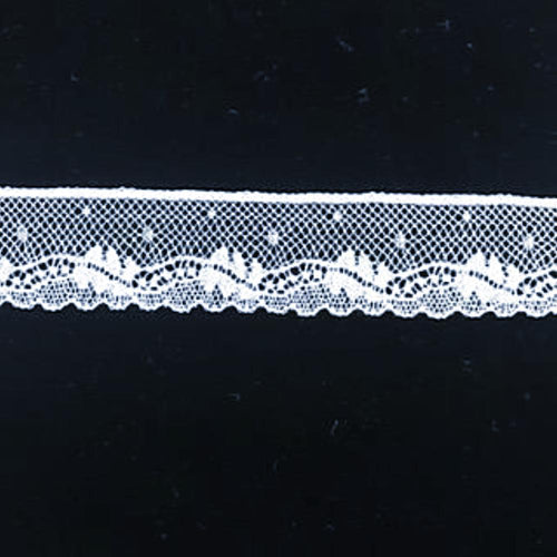 L-122 White - Lace Edging - 20mm Leaf Design.