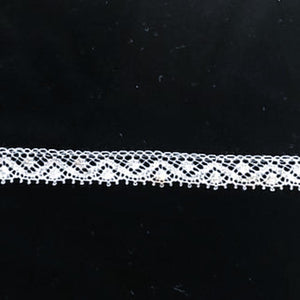 L-186 White - Lace Edging - 8mm