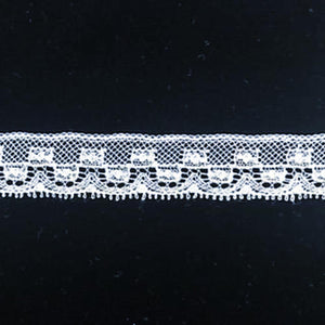 L-462 White - Lace Edging - 15mm Square Design.