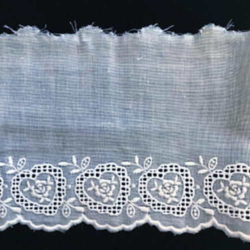 E-22 White - 80mm Embroidered Edging - Flower/Heart design.