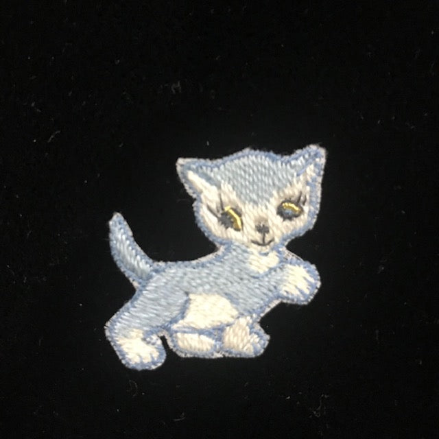 Vintage Swiss Embroidered Cotton Motif - Cat - Code 39062
